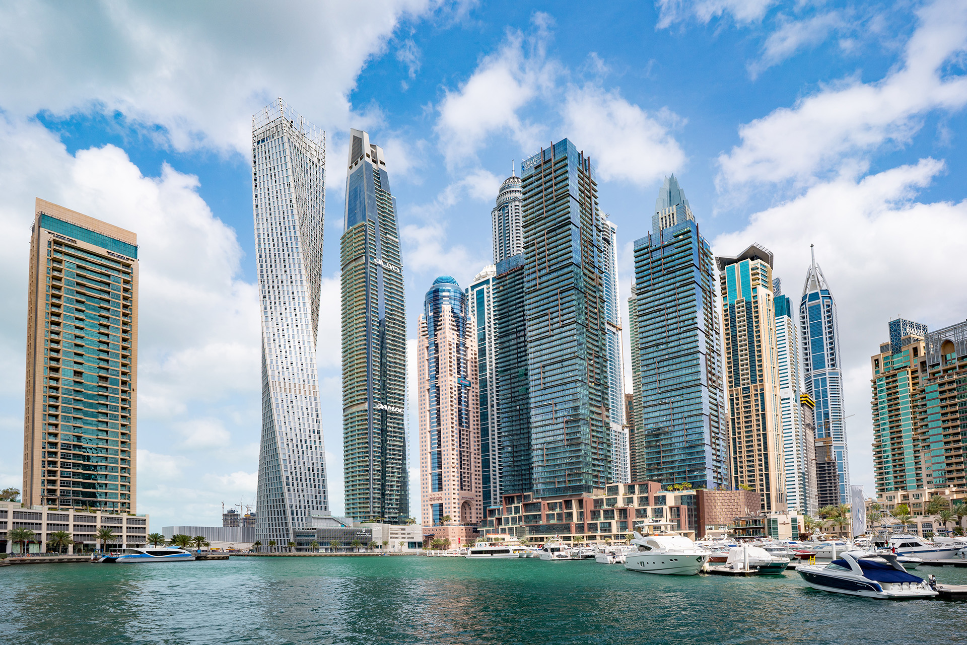 Apartamentele de Lux din Dubai se vând cu ani în avans și un început de an record2
